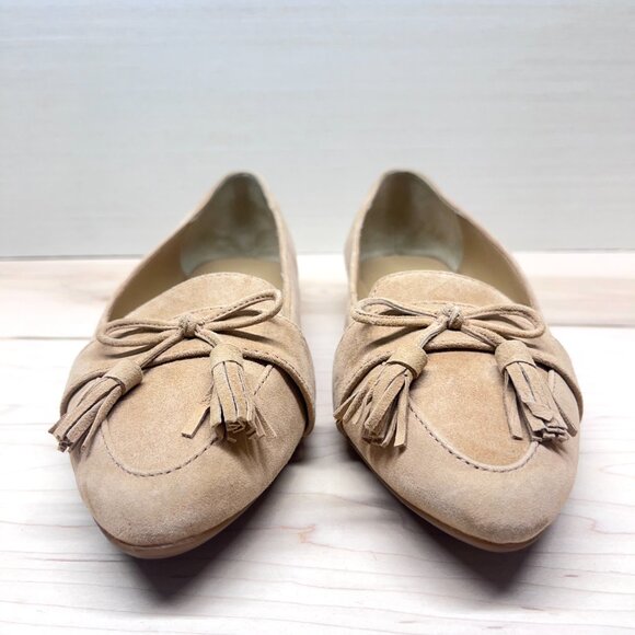 Talbots Tan Suede Leather Pointed Toe Loafer Flats with Tasseled Bows Size 6.5M - Picture 2 of 10